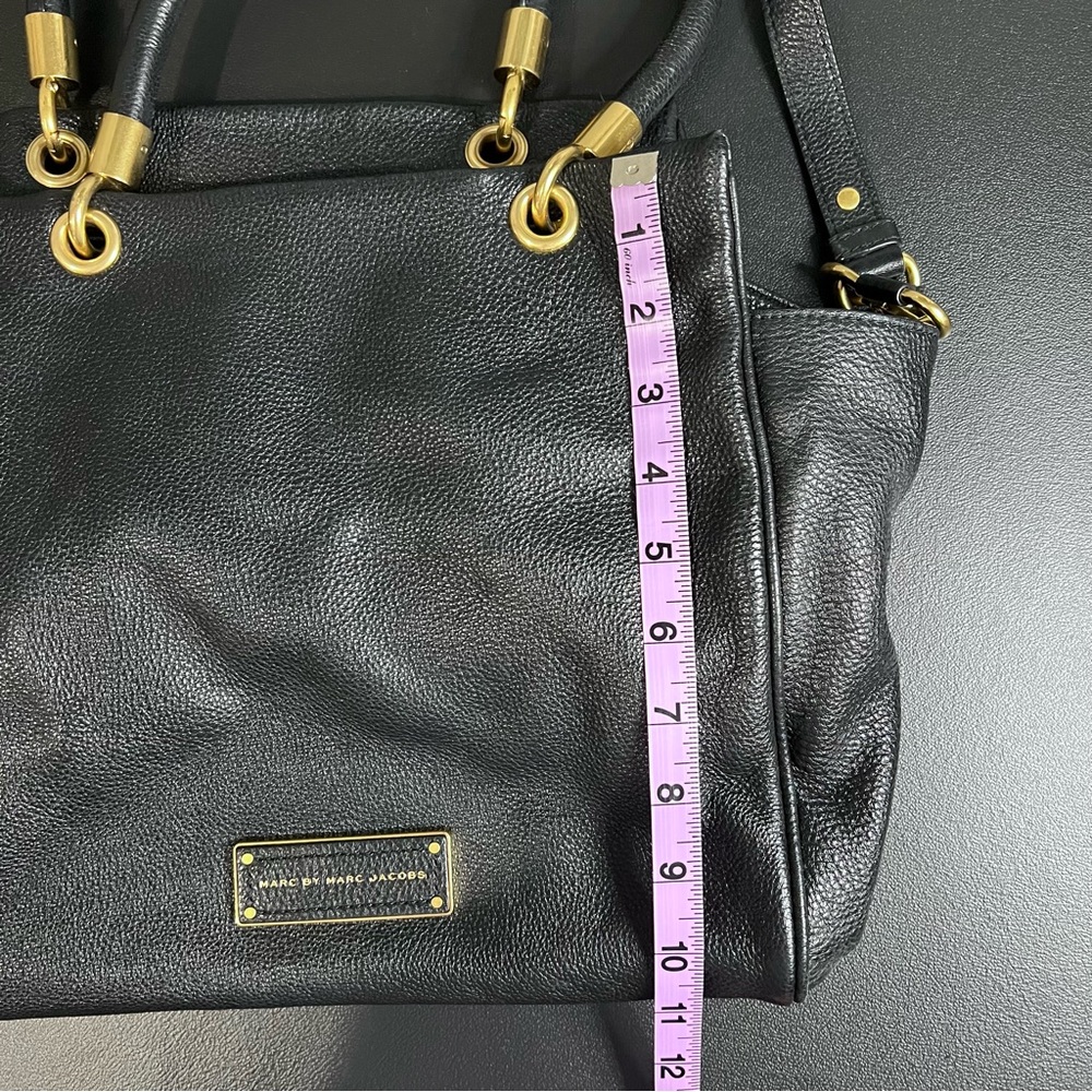 Marc by Marc Jacobs Too Hot To Handle Bentley Tote Bag - Picture 14 of 16